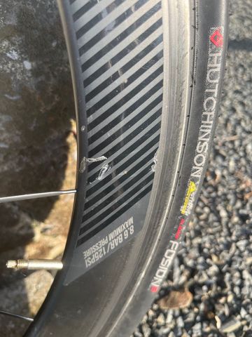 Used Giant SLR WheelSystem bike — image 2 of 4