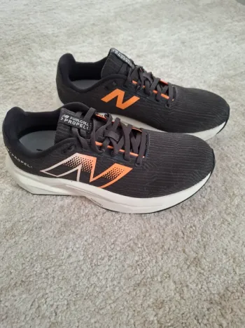 Used New Balance FuelCell Propel v5 bike