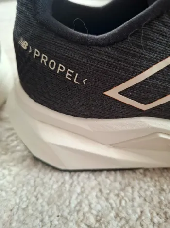 Used New Balance FuelCell Propel v5 bike — image 10 of 10
