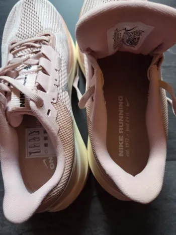 Gebrauchtes Nike Sportschuhe Sneakers Gr 37.5 bike — Bild 5 von 5