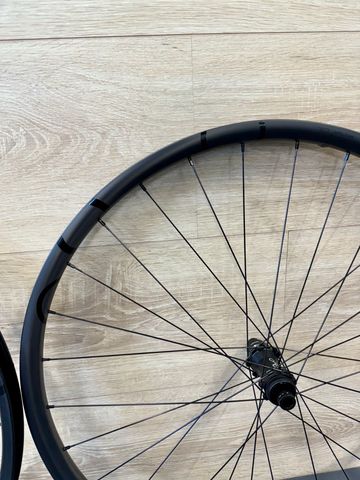 Tweedehands OQUO MP30Team Carbon Wheelset 2026 bike — afbeelding 2 van 5