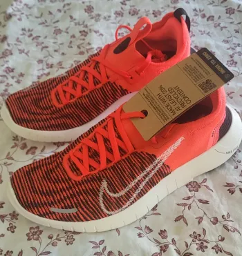 Used Nike Baskets bike