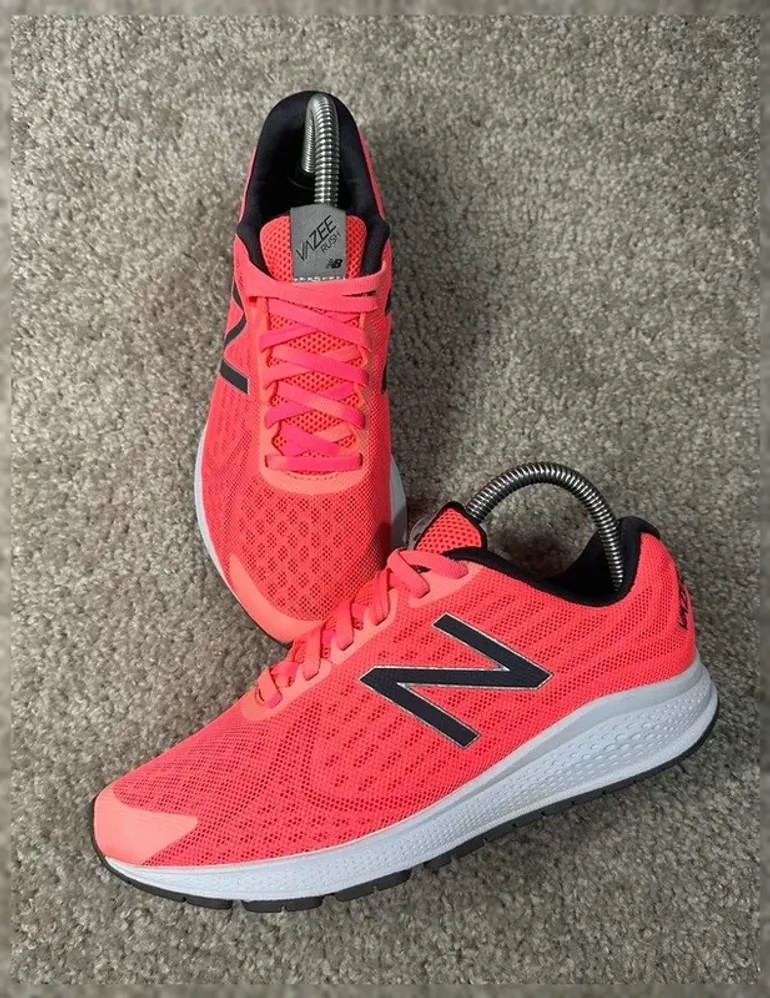 Used New Balance Wazee bike — image 2 of 10