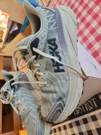 Hoka Challenger 7 bike d'occasion — image 3 sur 5
