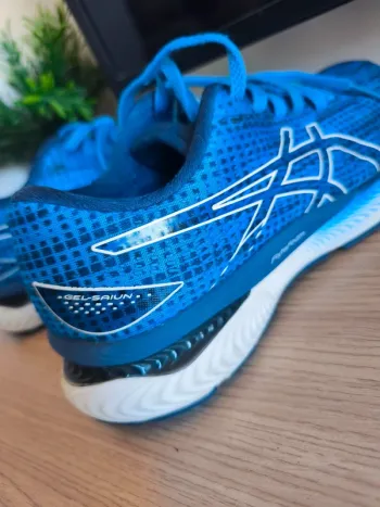 Used Asics Gel-Sayun bike — image 4 of 10