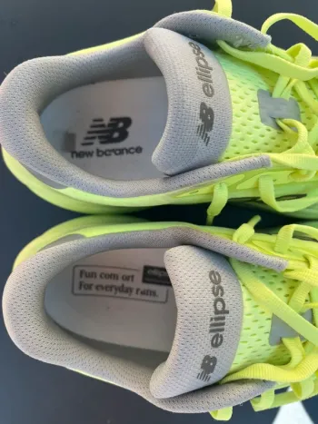 Used New Balance Elipse bike — image 5 of 6