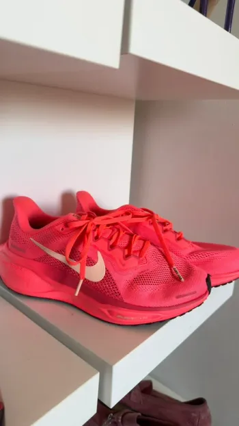 Použité Nike running shoes bike — obrázek 3 z 6