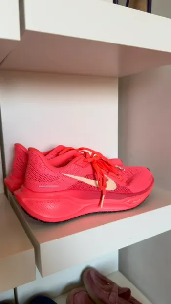 Použité Nike running shoes bike — obrázek 2 z 6