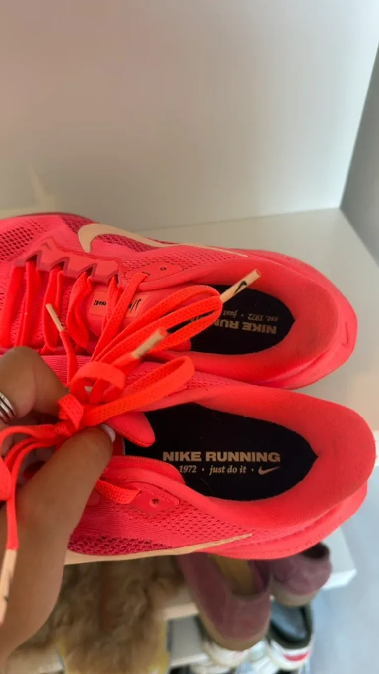 Použité Nike running shoes bike — obrázek 6 z 6