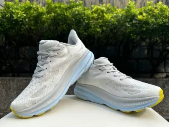 Used Hoka Clifton 9 bike — image 2 of 8