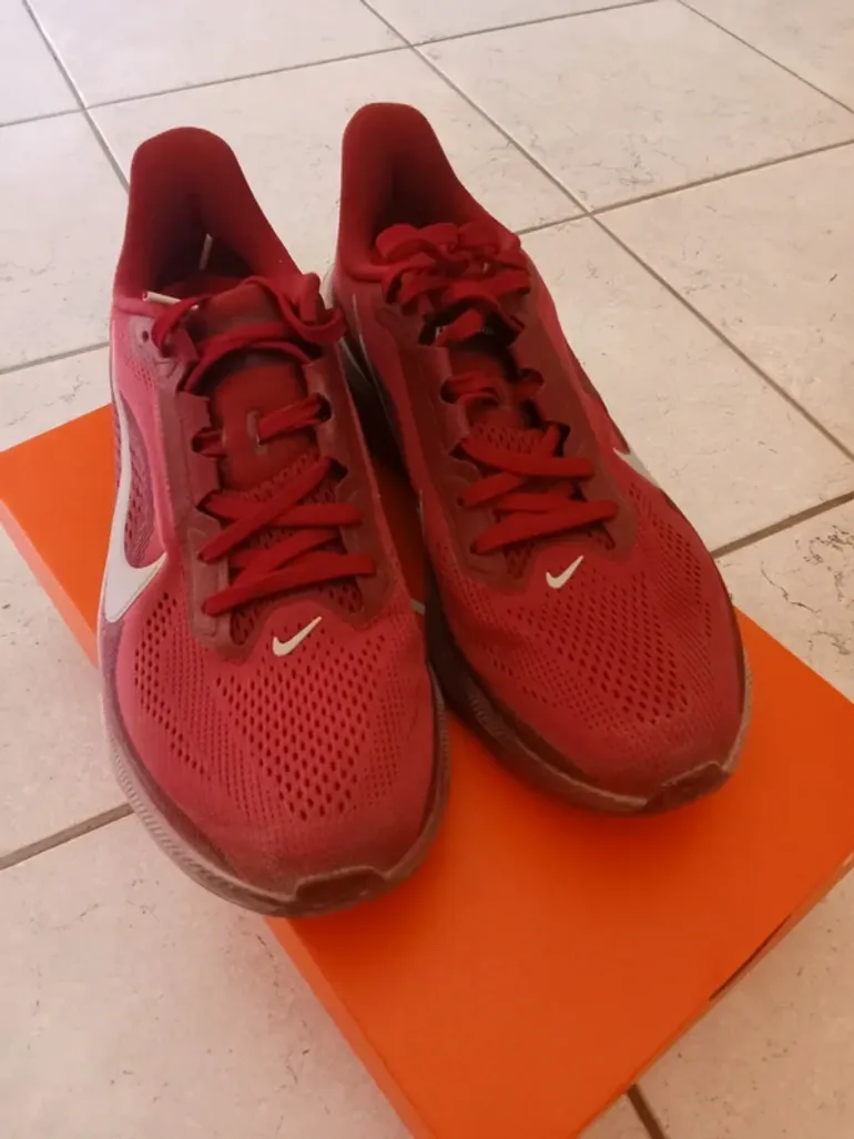 Gebrauchtes Pegasus Nike Air Zoom 42 bike — Bild 2 von 9