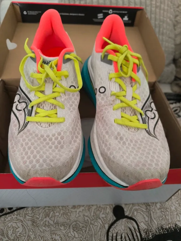 Used Saucony Endorphin Speed 5 bike — image 3 of 6