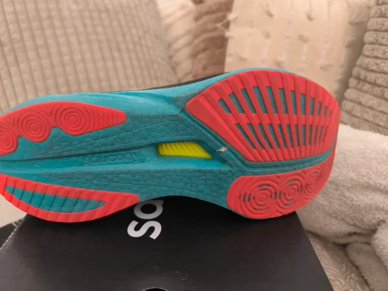 Used Saucony Endorphin Speed 5 bike — image 2 of 6