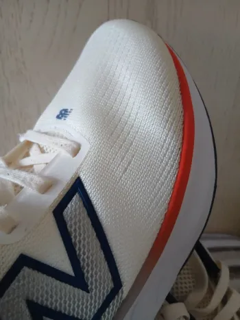 Used New Balance 520 v9 bike — image 4 of 9