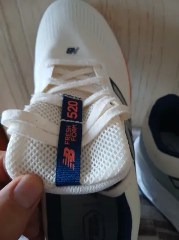 Used New Balance 520 v9 bike — image 8 of 9