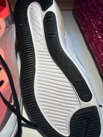 Używany Nike Sneaker Sportschuhe 42 bike — zdjęcie 8 z 8