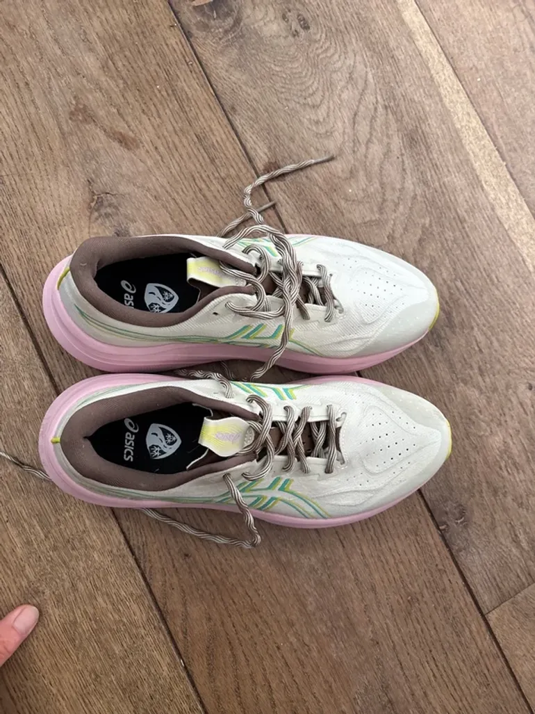 Used Asics GT-2000 14 bike — image 3 of 5