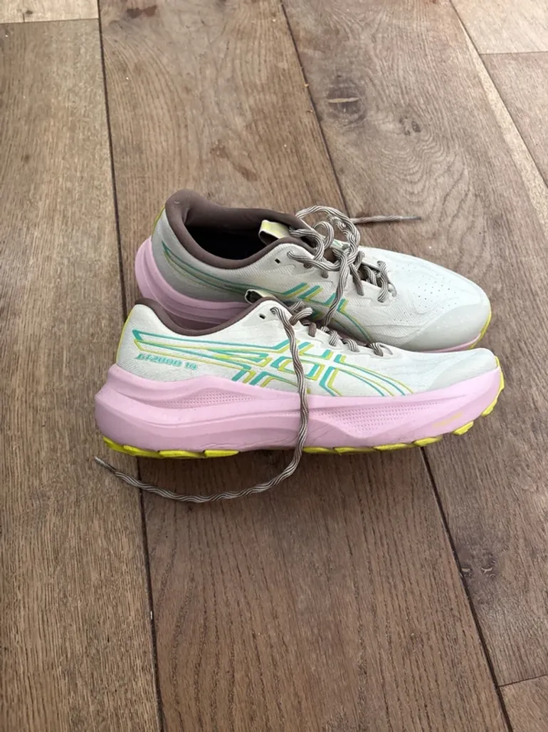 Used Asics GT-2000 14 bike — image 4 of 5