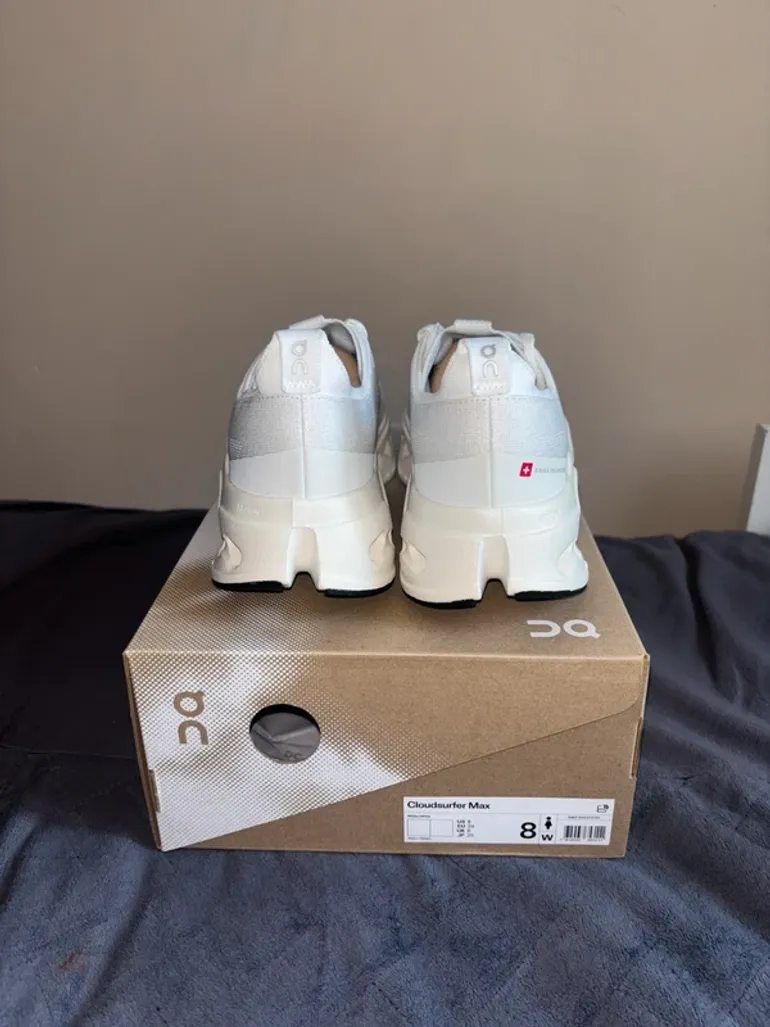 Used White Cloudsurfer Max bike — image 3 of 3