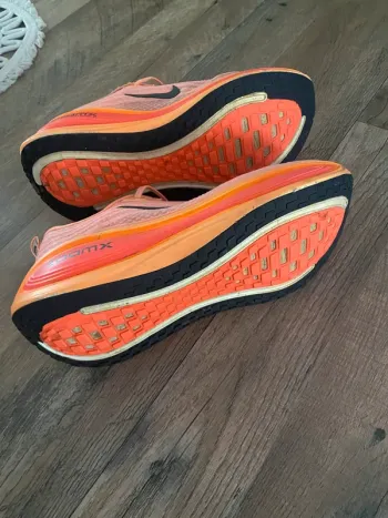 Käytetty Nike Vomero Plus bike — kuva 2 / 4