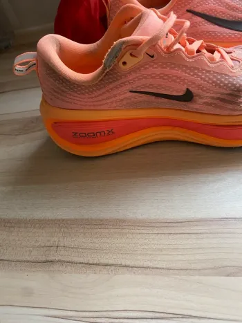Käytetty Nike Vomero Plus bike — kuva 4 / 4