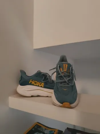 Käytetty Hoka Clifton 10 bike