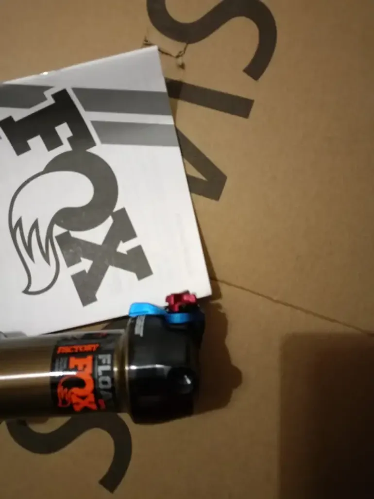 Brugt Fox Racing Float DPS Factory Rear Shock 2026 bike — billede 6 af 9