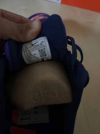 Käytetty Nike Vomero 18 bike — kuva 3 / 5