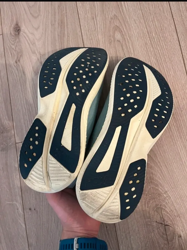 Hoka Mach 6 bike d'occasion — image 6 sur 6