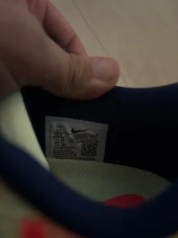 Used Nike Vomero Plus bike — image 3 of 6