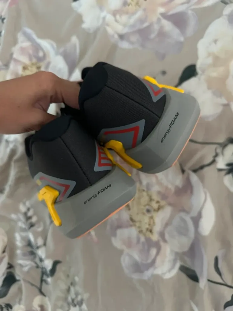 Salomon Running Shoes bike d'occasion — image 3 sur 5
