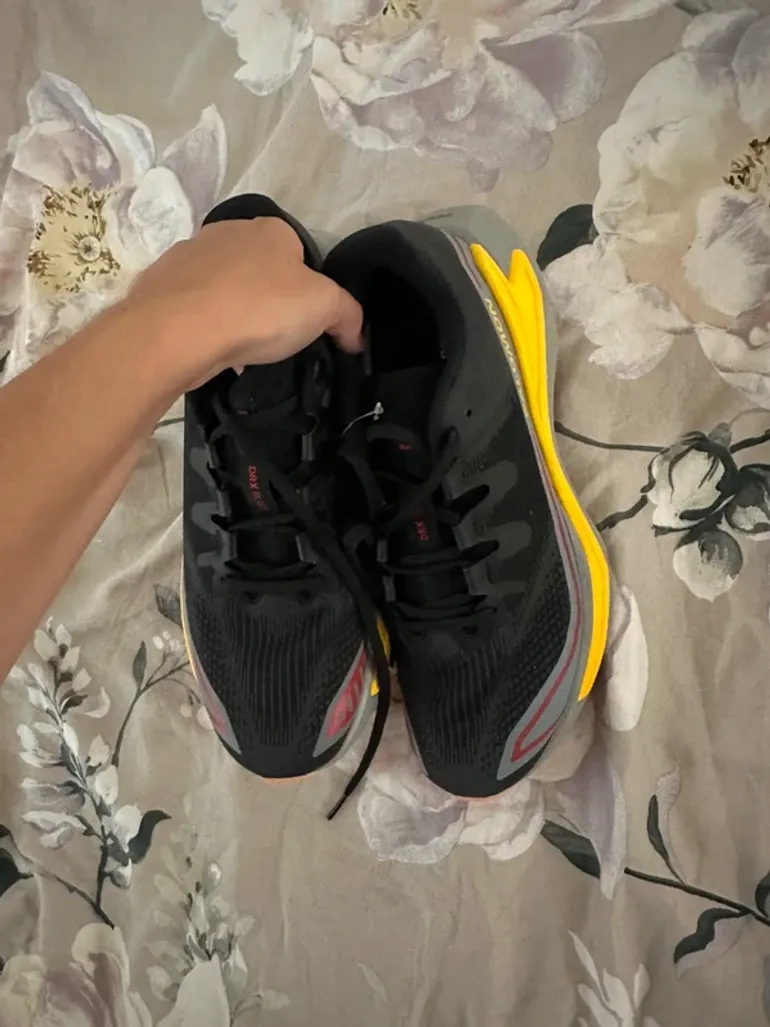 Salomon Running Shoes bike d'occasion — image 4 sur 5