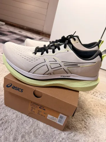Tweedehands Asics GLIDERIDE MAX bike — afbeelding 1 van 4