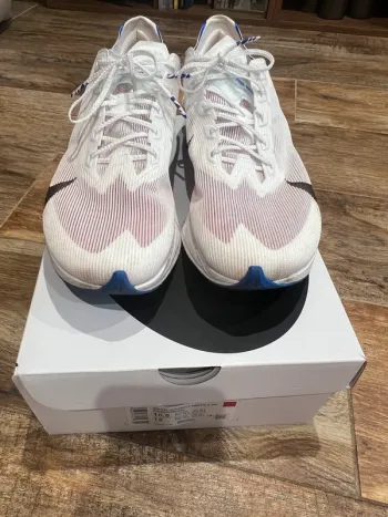 Used Nike Vaporfly 4 bike — image 3 of 9