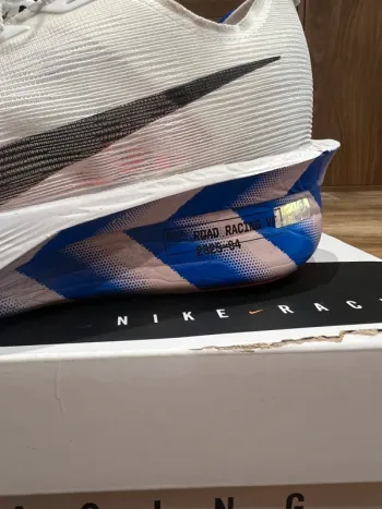 Used Nike Vaporfly 4 bike — image 5 of 9