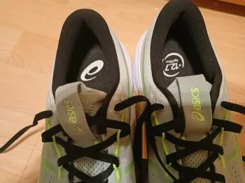 Used Asics Gel Cumulus 28 bike — image 11 of 15