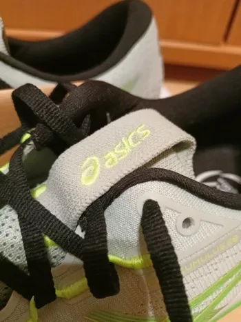 Used Asics Gel Cumulus 28 bike — image 9 of 15
