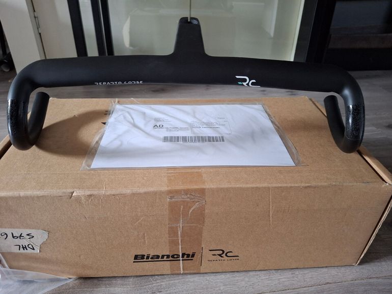 Brugt Bianchi Impulso RC Cockpit 2025 bike — billede 3 af 3