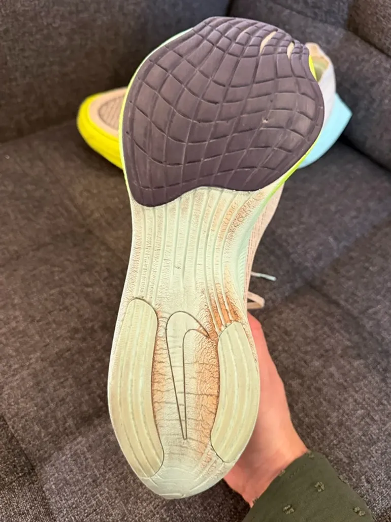 Used Nike ZoomX Vaporfly NEXT% 2 bike — image 5 of 12