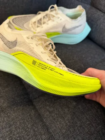 Used Nike ZoomX Vaporfly NEXT% 2 bike — image 3 of 12