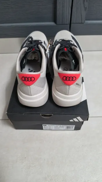 Used Adidas adizero evo SL woven bike — image 4 of 11
