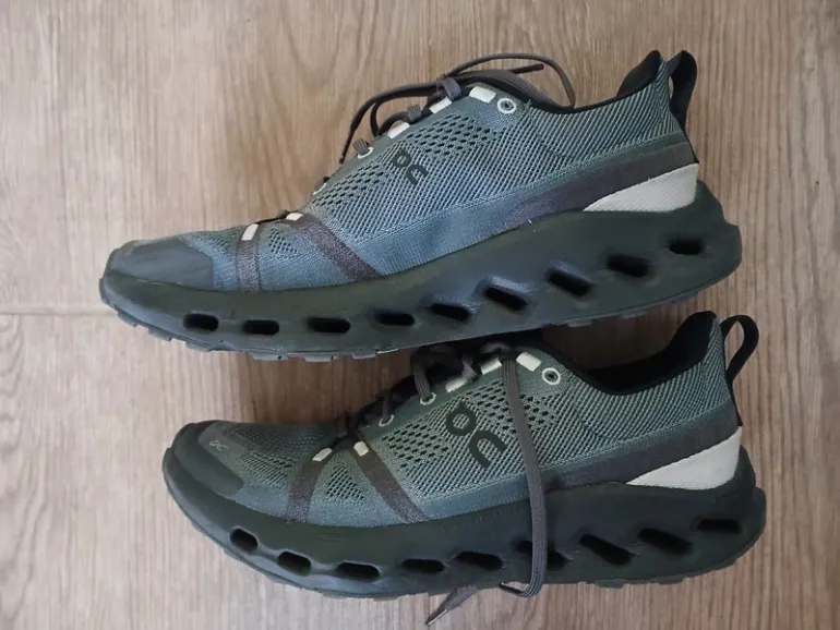 Gebrauchtes On Running Cloudsurfer Trail bike — Bild 2 von 3