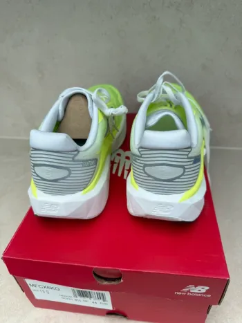 Gebrauchtes New Balance FuelCell Rebel v5 bike — Bild 4 von 8
