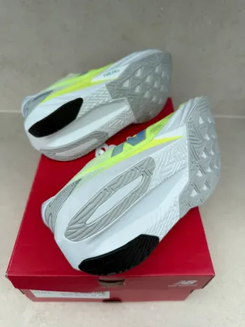 Gebrauchtes New Balance FuelCell Rebel v5 bike — Bild 5 von 8