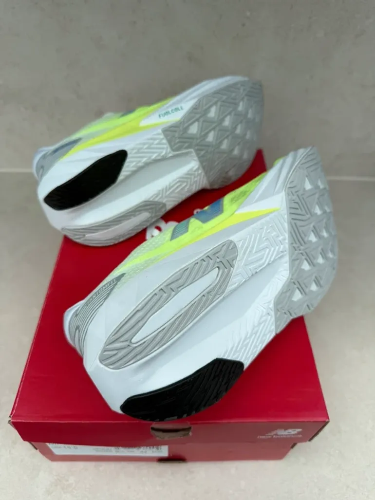 Gebrauchtes New Balance FuelCell Rebel v5 bike — Bild 5 von 8
