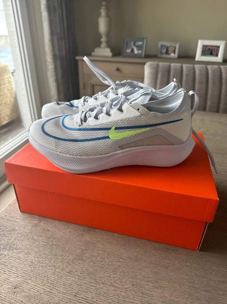 Używany Nike Zoom Fly 4 bike — zdjęcie 2 z 8