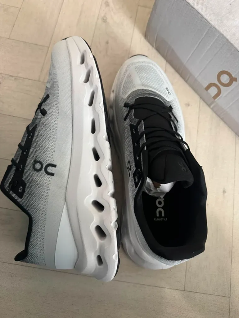 Used On Running Cloud bike — image 5 of 9