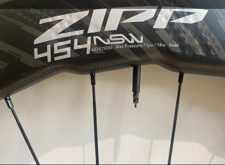 Brugt Zipp 454 NSW Wheel bike — billede 2 af 3