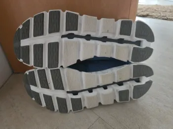 Used On Running Cloud bike — image 7 of 7