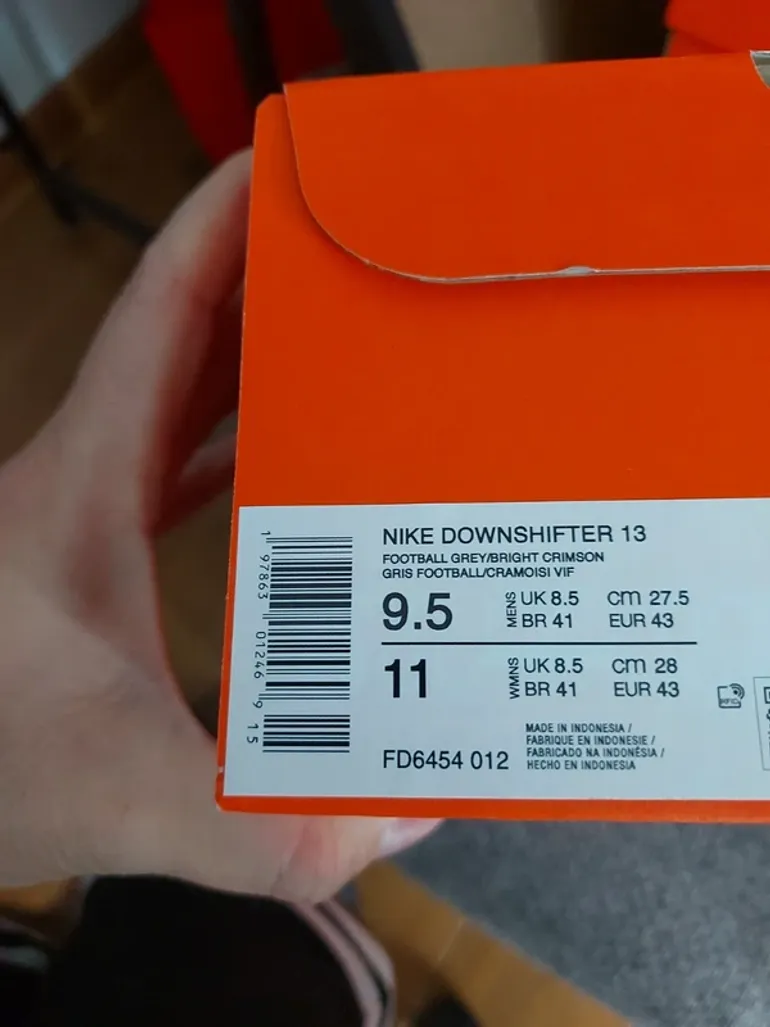 Used Nike sneakers bike — image 8 of 9